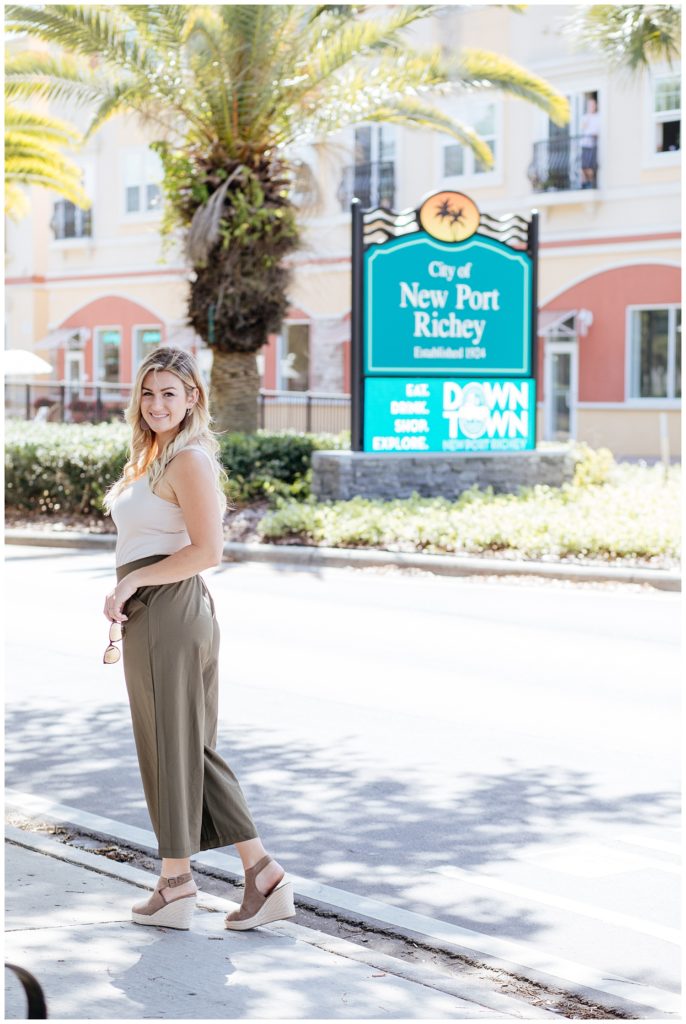 New Port Richey was the backdrop for this real estate agent branding photoshoot. Click here to get inspired for your next session!
