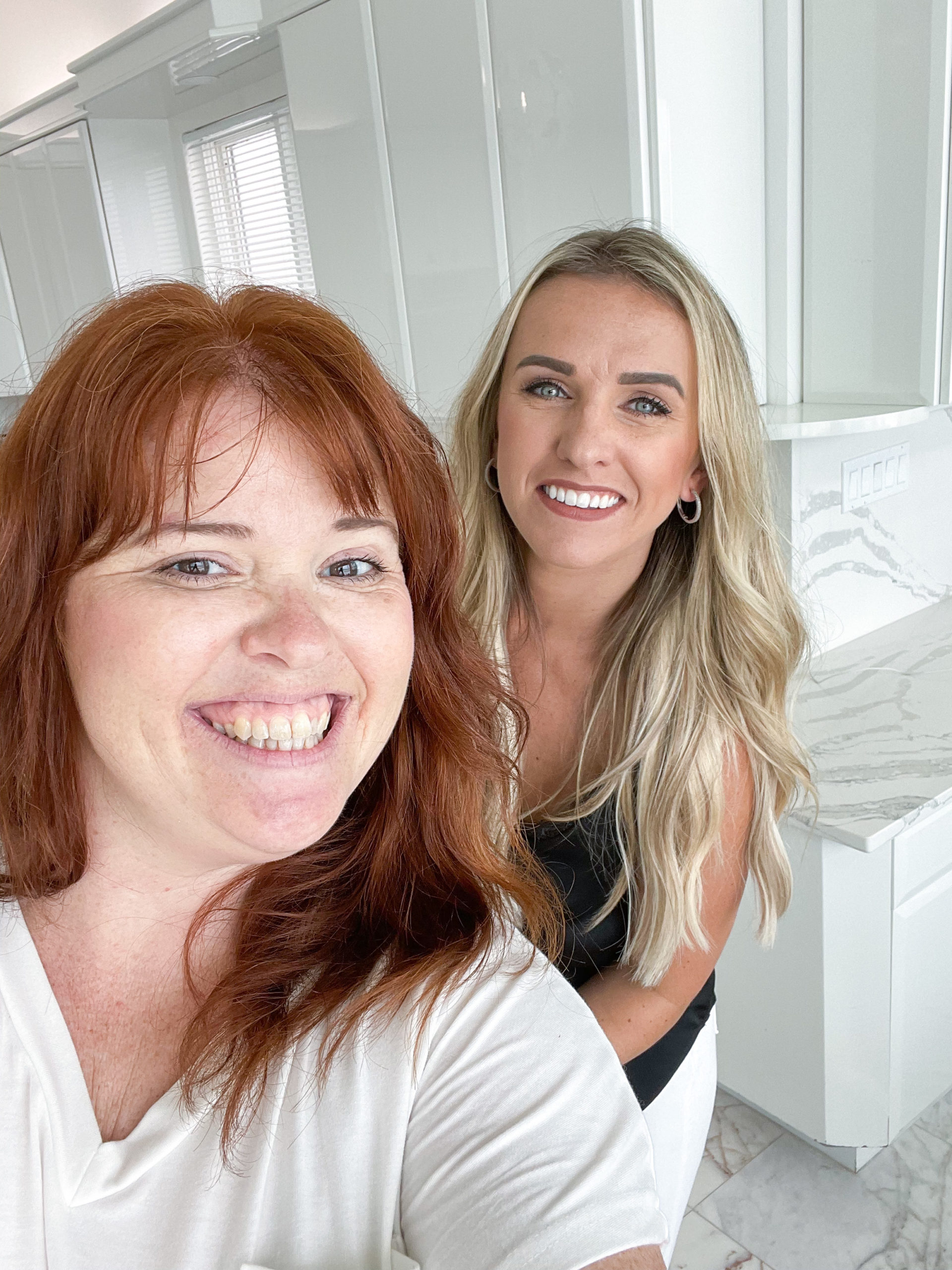 Sarasota Real Estate Agent Theresa Skrzypkowski. Click here to get inspired by this agent's fun and playful photoshoot in a luxury home!